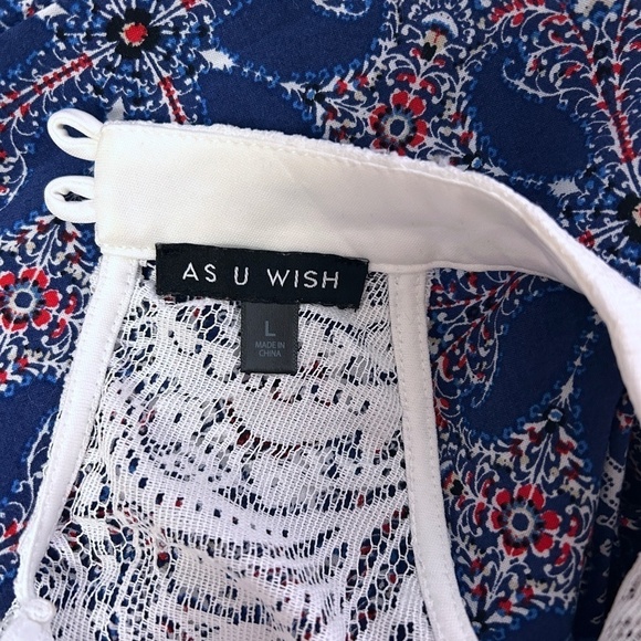 As U Wish Rayon & Lace Shift Choker Dress with Keyhole Close Aztec Floral M-L - Picture 12 of 15